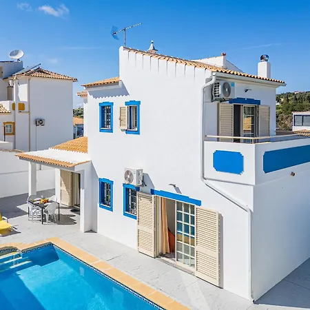 Nina Dom wakacyjny *